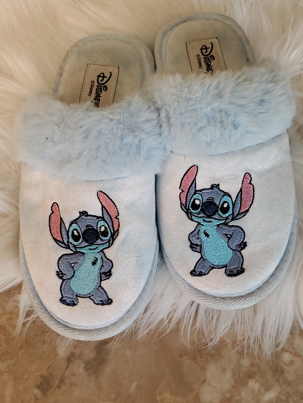Disney Fuzzy House Slippers Shoes Size 1